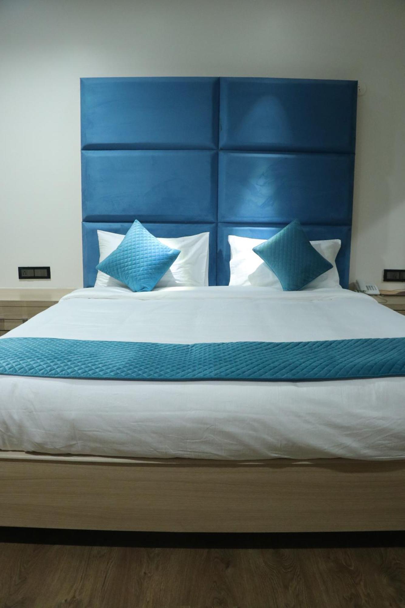 Pt Moolraj Residency Otel Una  Dış mekan fotoğraf